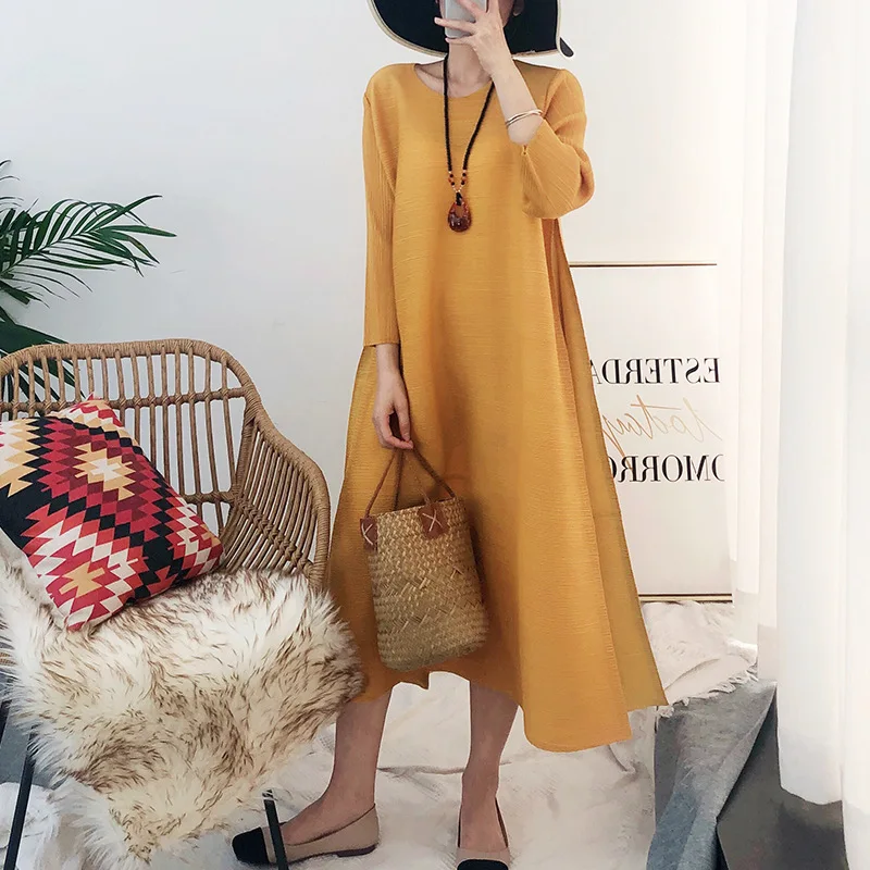 Women's Three House Pleated Dress Spring and Autumn New Contrast Round Neck Long Sleeve Minimalist Loose Fit Skirt