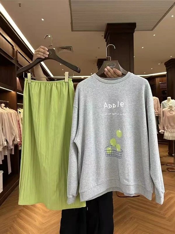 Camiseta con estampado de talla grande para mujer, camiseta informal de otoño, cómoda versión coreana, Top holgado, sudadera