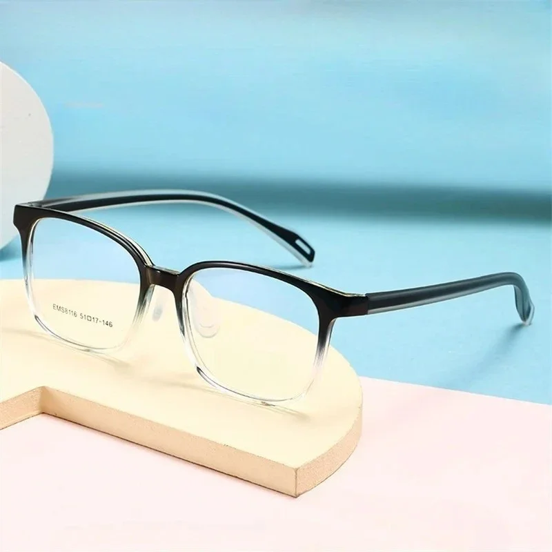 KIZN إطار بصري دائري للمراهقين TR90 مرن خفيف الوزن نظارات طبية بصرية للنساء متدرجة سوداء Gafas