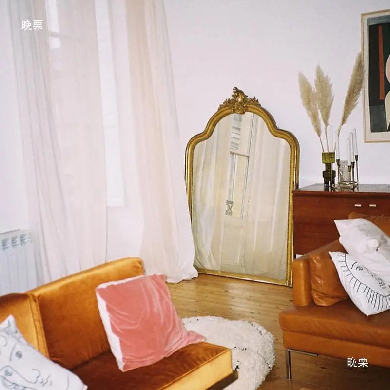 Lustro w stylu retro