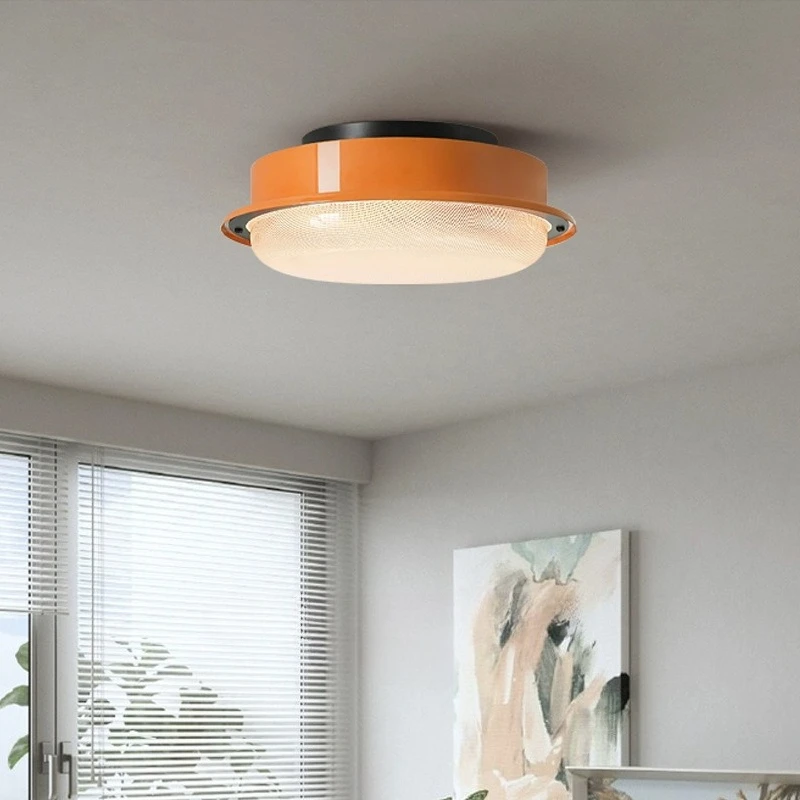 Bauhaus Minimalist …