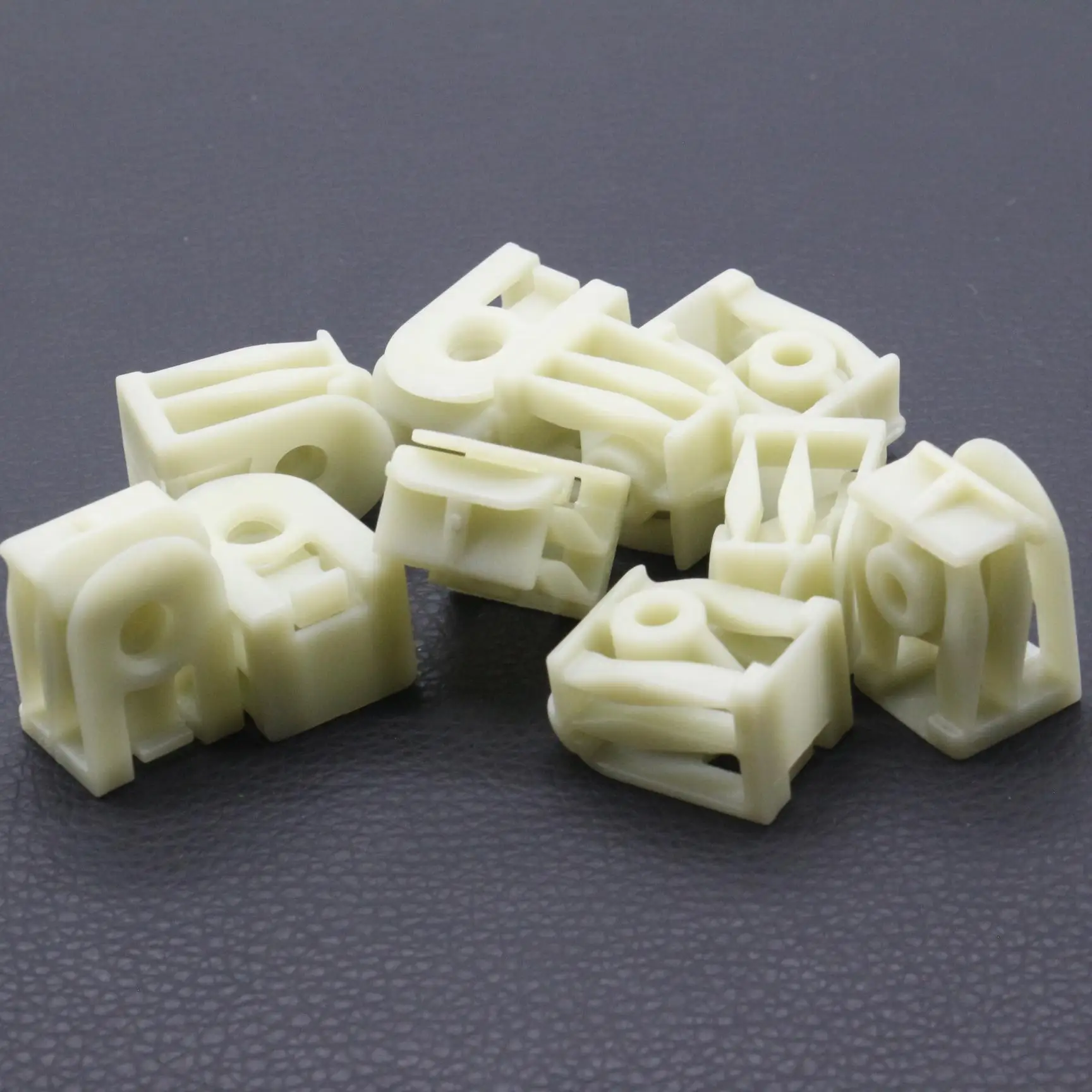

10Pcs Nylon Rocker Fender Moulding U-Nut Clamp Clips Retainer for BMW 07147311312 07-14-7-311-312 Beige M4.2 Molding Replacement