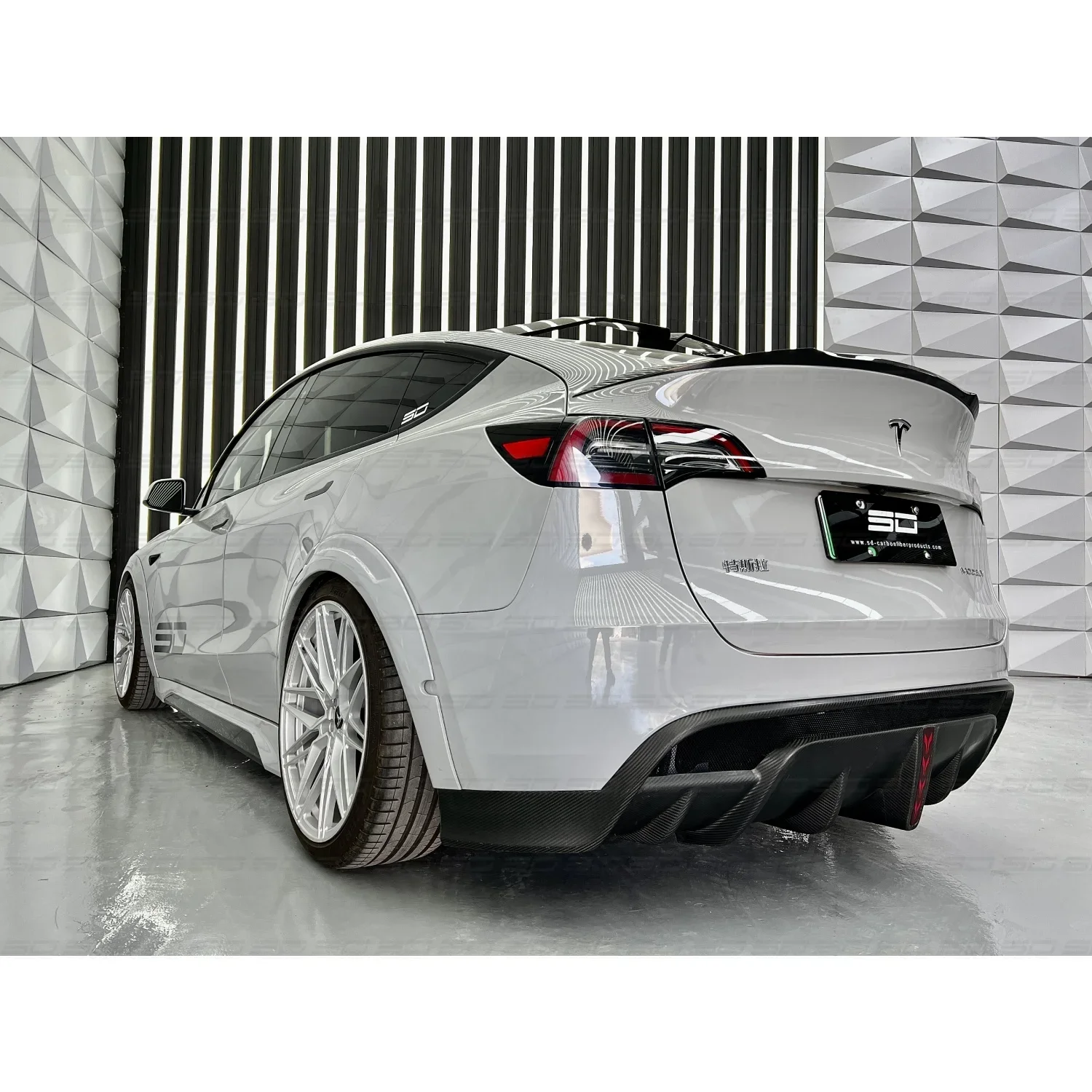 Perfect Fitment SD Style Dry Carbon Fiber Bumper Side Skirt Spoiler for T Model Y Body Kits