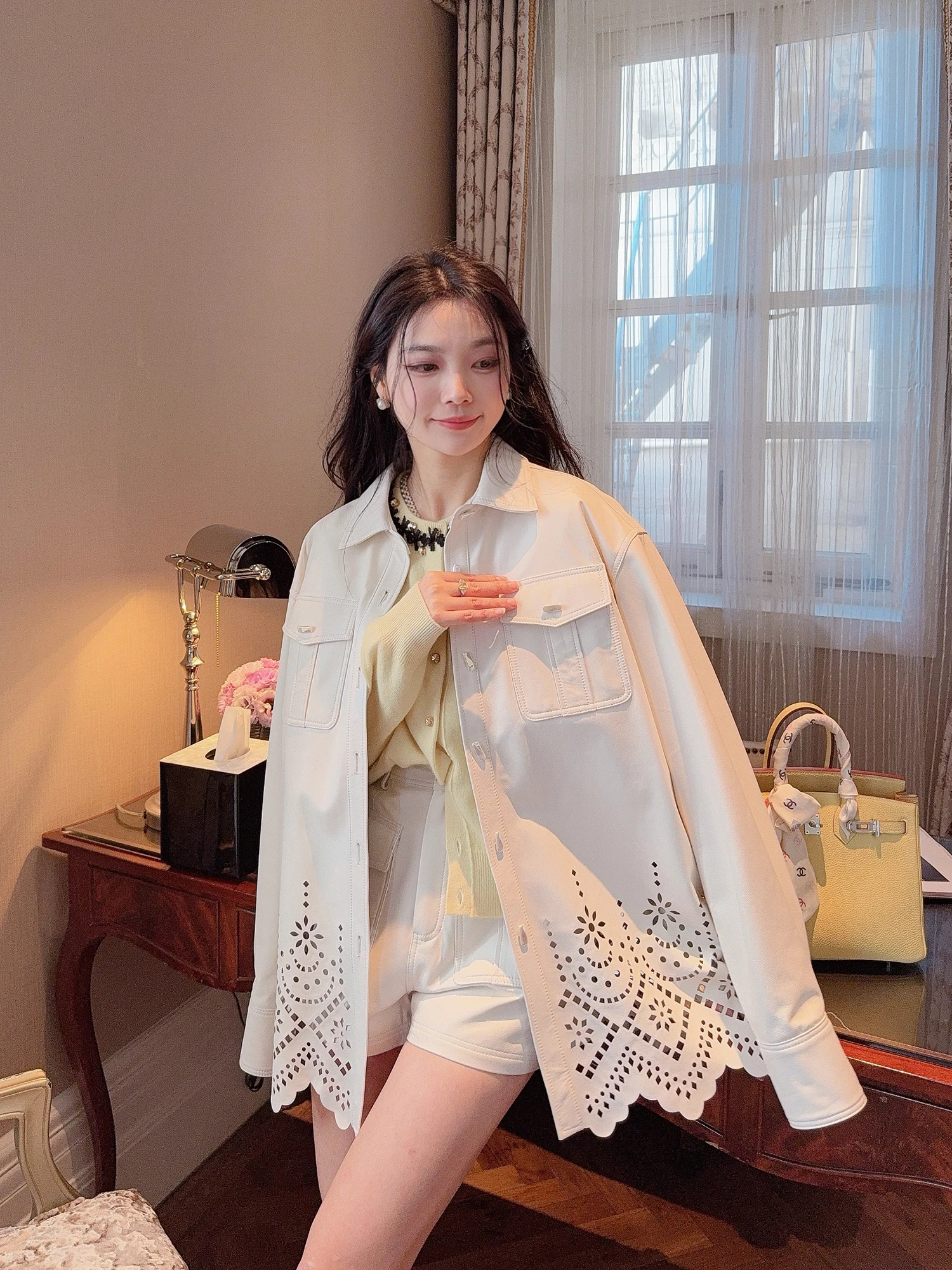 MissLuxury Hollow out Genuine eepskin Leather Jaet Women's Fall High-End Faion Outerwear Comfortable Fit Long Sve Po...