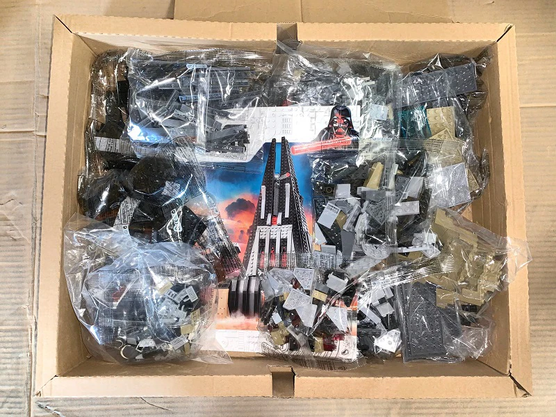 Space Program Empire Black Defense Castle Volcano Underground Hangar Compatible 11425 Building Blocks Toys 1060PCS