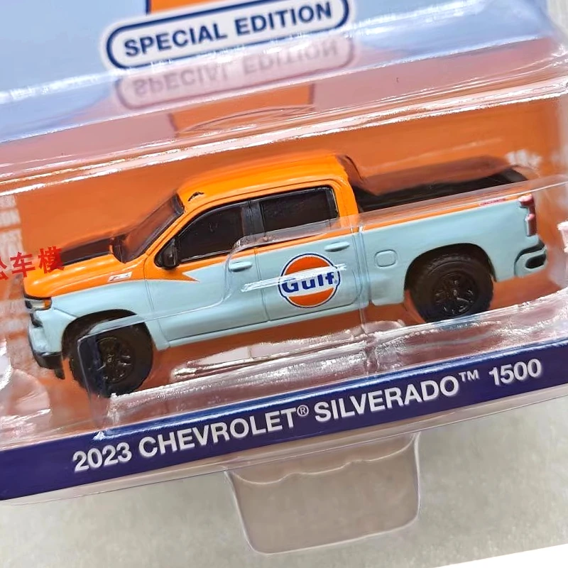 

Gulf Gulf Special Edition 2-2023 Chevrolet Silverado 1500 Z71 LT Trail Boss Original Wrap Wall Hanging Gift for a Friend