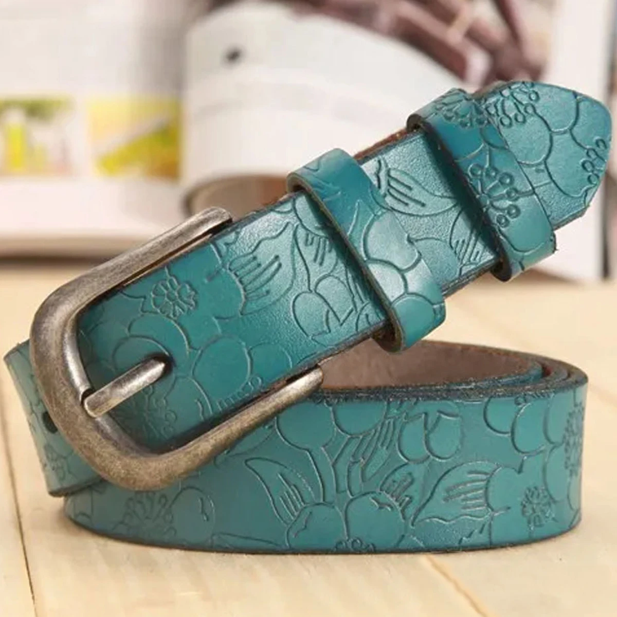 Retro women's leather belt versatile women's cowhide embossed leather belt clothing matching women's belt women