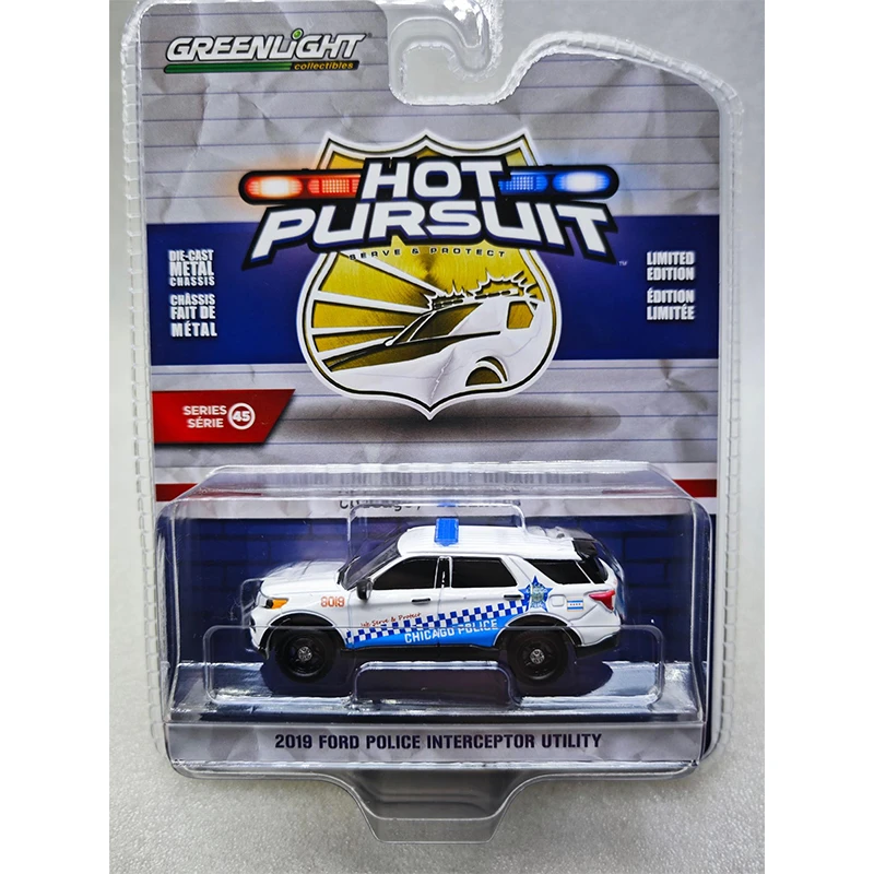 By Greenlight 1/64 Diecast Model Car 2021 Tahoe Police Pursuit Vehicle PPV White with Black Stripes General Motors Fleet Police