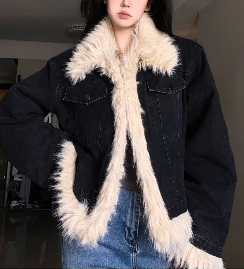 2026 Winter New Women's Cowboy Jacket Commuter Fake Fur Coat
