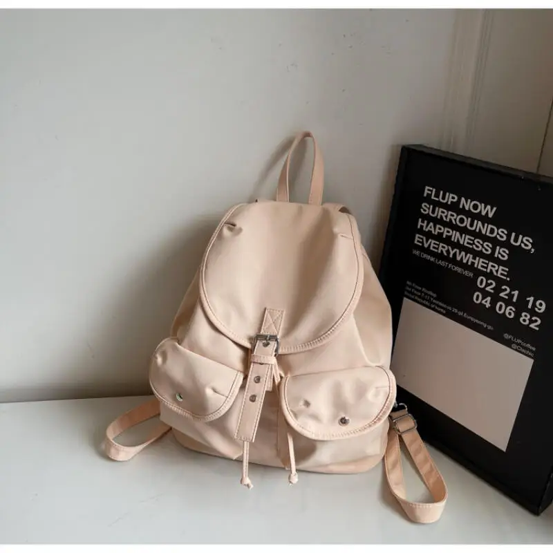 Fashionable New Trend Simple Backpack with Large Capacity Waterproof Design for Women's Commuting Comfort Backpack