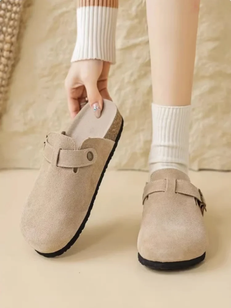 شباشب خشبية أنيقة من جلد الغزال للسيدات ونعل داخلي من الفلين تدعم حذاء الفيلا المريح في الداخل والخارج على الشاطئ