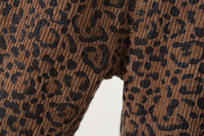 2026 Herbst 1-4 Jahre Kinderkleidung Cord-Mädchen-Overall Leopardenmuster Jungen-Jumpsuits Kinder-Playsuit – Detail 6