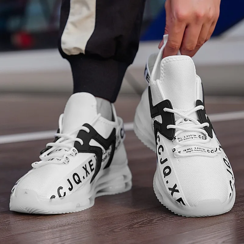 

Мужские кроссовки, легкая дышащая спортивная обувь для марафонского бега ​ Прогулочная обувь на шнуровке. Удобная повседневная мужская обувь на плоской подошве.