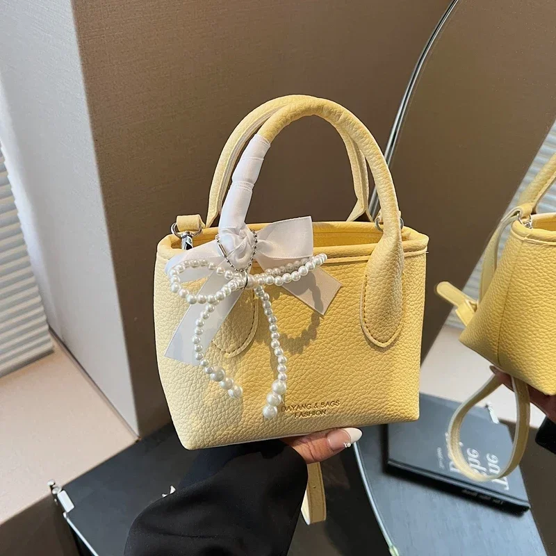 

Shoulder Bag, Summer Yellow Mini Bucket Bag, Women's 2025 New Light Luxury Niche High-end Crossbody Bag Una Bolsa De Hombro