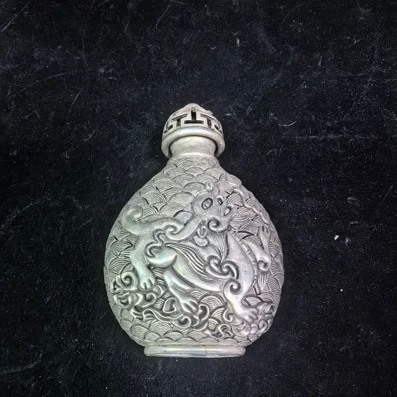 Retro Antique Style Pixiu Carved Snuff Bottle Replica Unisex Silver Tone Metal Ornament Tabletop Souvenir Craft