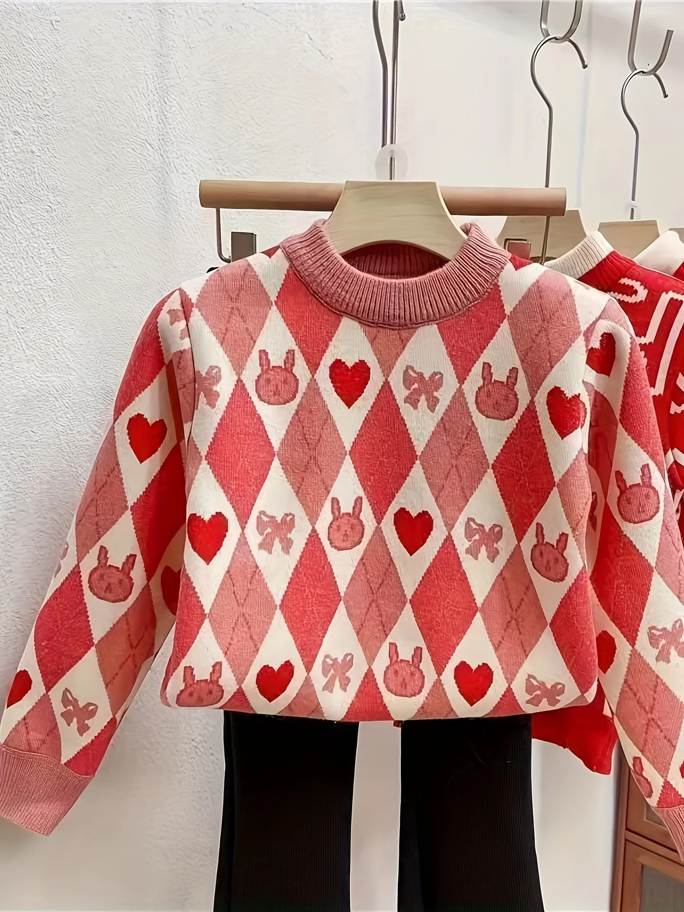Strickpullover für Mädchen für Herbst und Winter, neue warme Kinderkleidung, Rundhalsoberteile für Kinder, Babykleidung im Winterstil