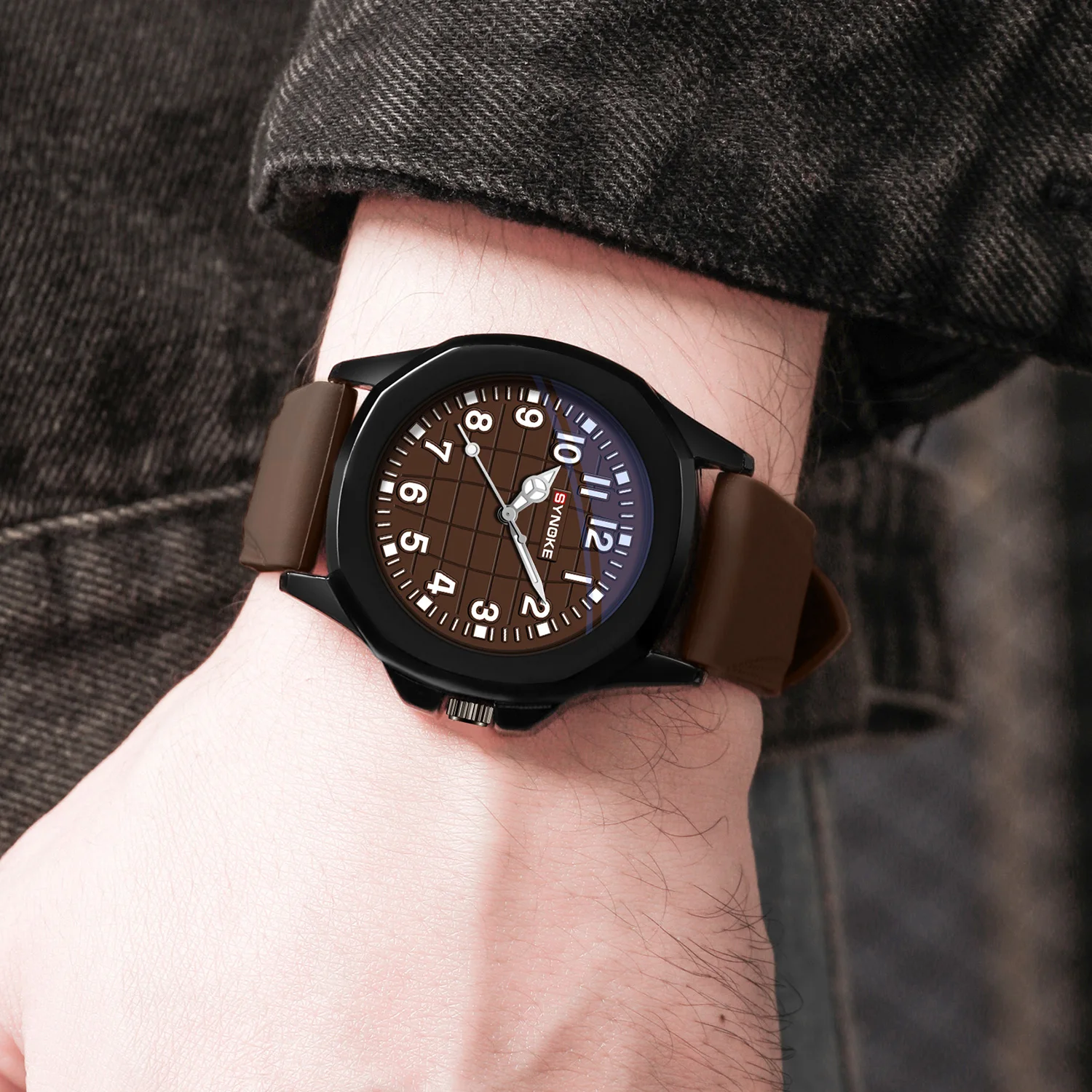 Мужские кварцевые часы, корпус из сплава и силиконовый ремешок для часов