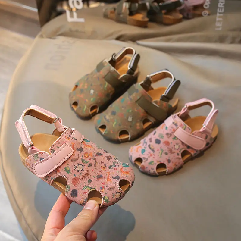 

Girls Sandals 2024 Korean Cartoon Soft Leather Baby Slippers Fashionable and Cute Beach Kids Shoes