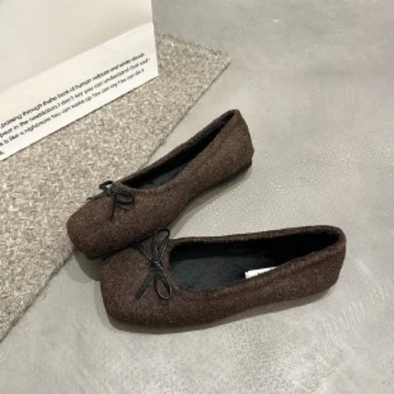 Chaussures simples en daim à bout carré pour femmes, début du printemps, nouveau vent doux de soirée tardive Mary Jane