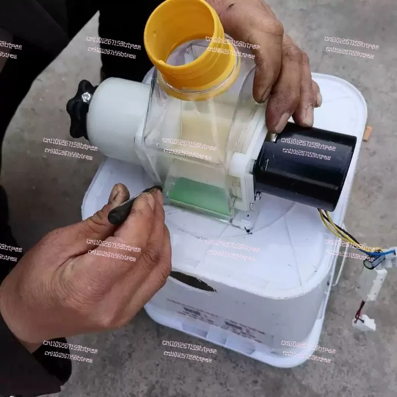 Automatic Timing Feeder for Chicken Pigeon Pets, 12V DC Remote Control Feeding Machine Auto Dispenser for Poultry Farm