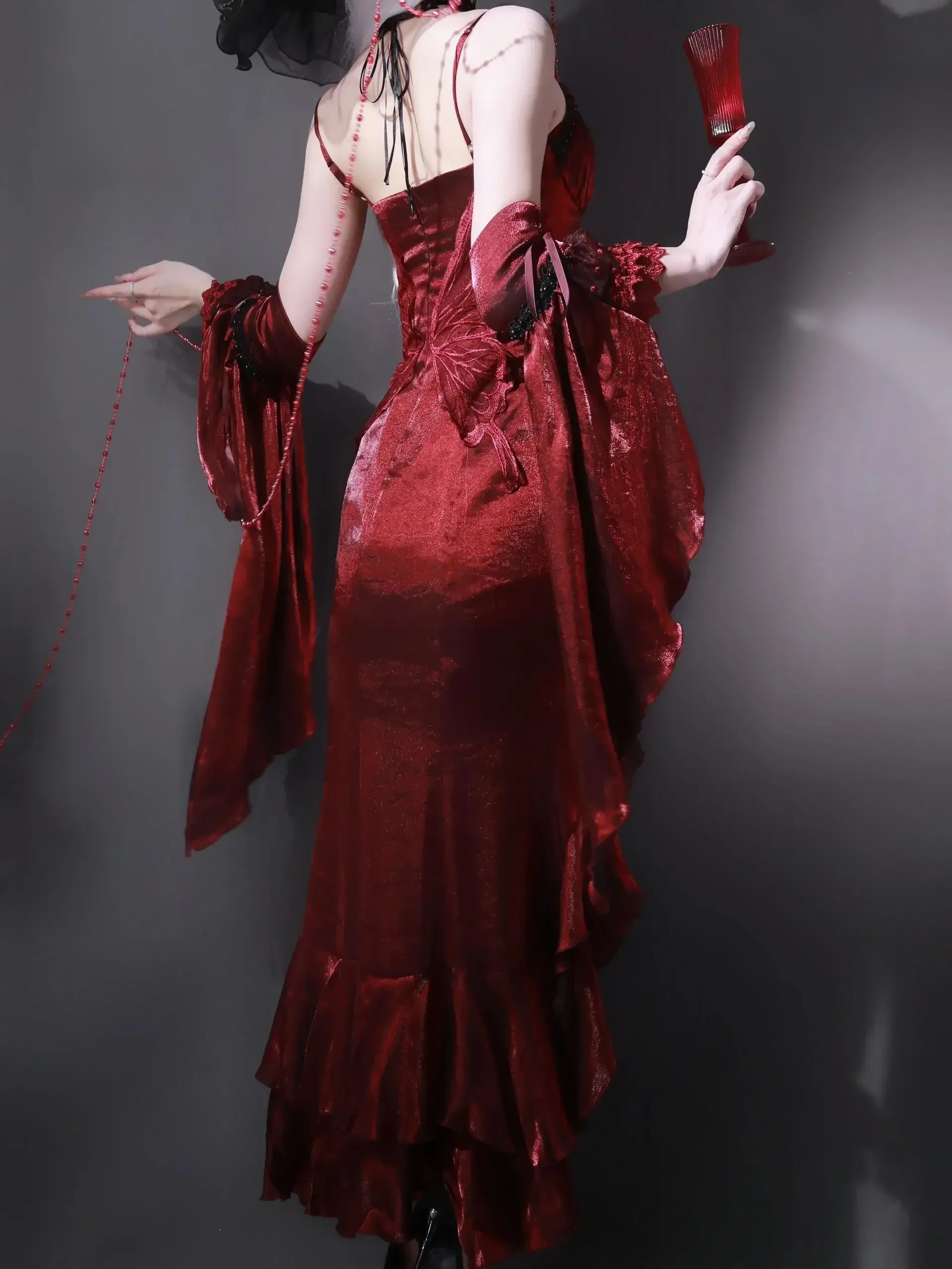 Red Rose Lolita Slimming Long Asymmetrical Fishtail Dress Lolita Halloween Muse Sexy Cos Suspender Dresses and Sleeves 2025