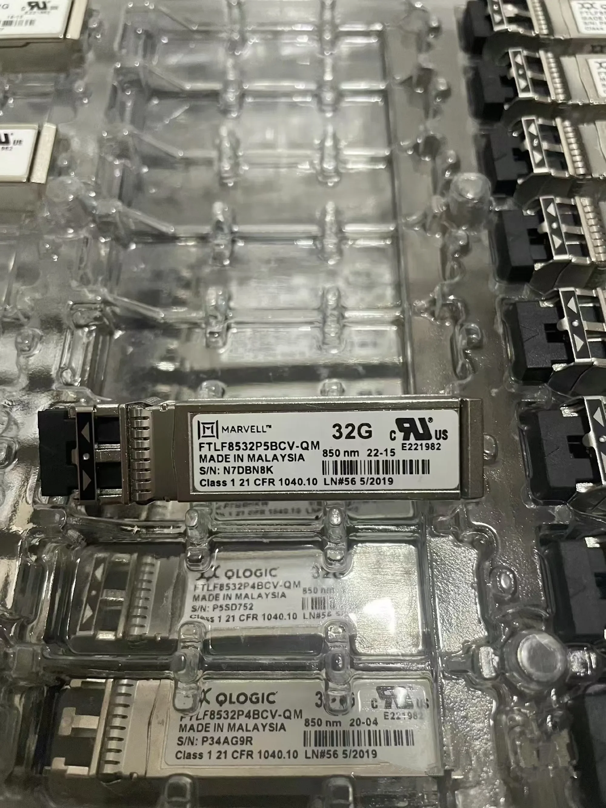 MARVELL 32G Optical Fiber SFP FTLF8532P5BCV-QM 850NM 32GB SFP+ Transceiver