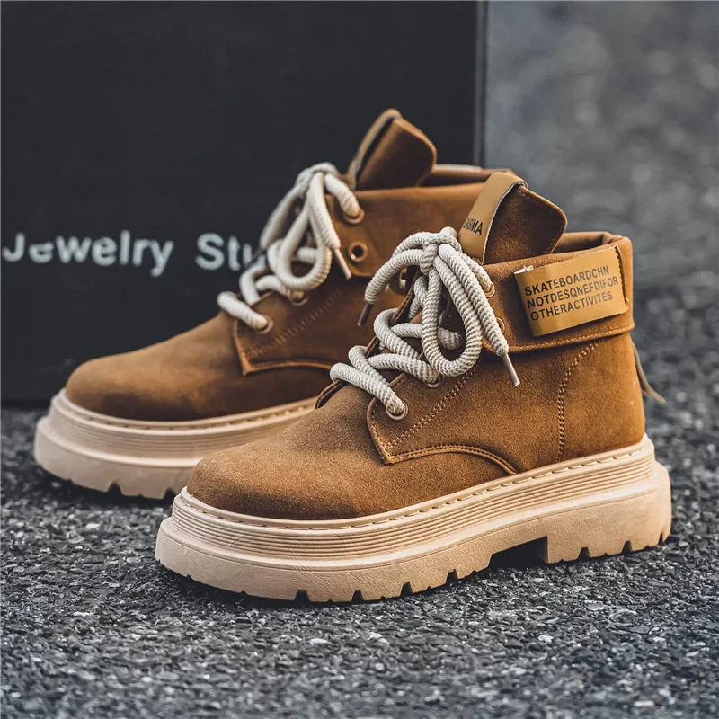 

Retro Brown Motorcyclist Boots Men High Quality Suede Leather Boots For Man Autumn Platform Ankle Boots Man zapatos para hombre