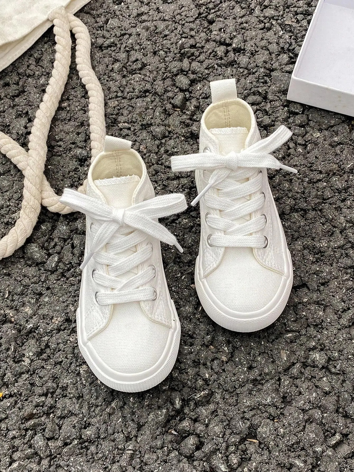 OPOEE Lace‑Up Children High‑Top Canvas Sneaker, Fashion Canvas Footwear, Anti‑Slip Wear‑Resistant Sole, Daily School Outdoor Shoes For Kids Boys, Girls