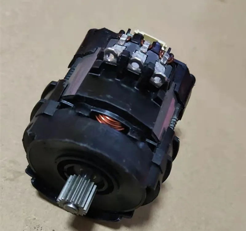 Dewalt  MOTOR 18V  Used  good  for DCD996 DCD997 DCD998 DCD999 DCD991