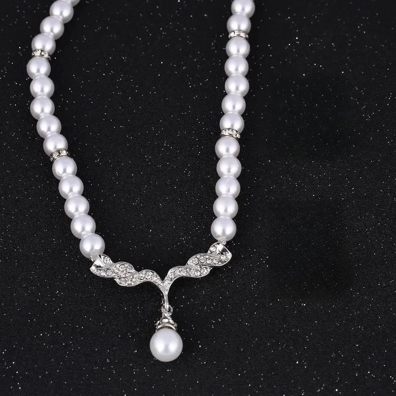 قلادة أنيقة للنساء مجوهرات من اللؤلؤ الصناعي لحفلات الزفاف مصنوعة من خليط معدني هدايا الحفلات وقلادة تزيين Collares Para Mujer Ж Rolle이
