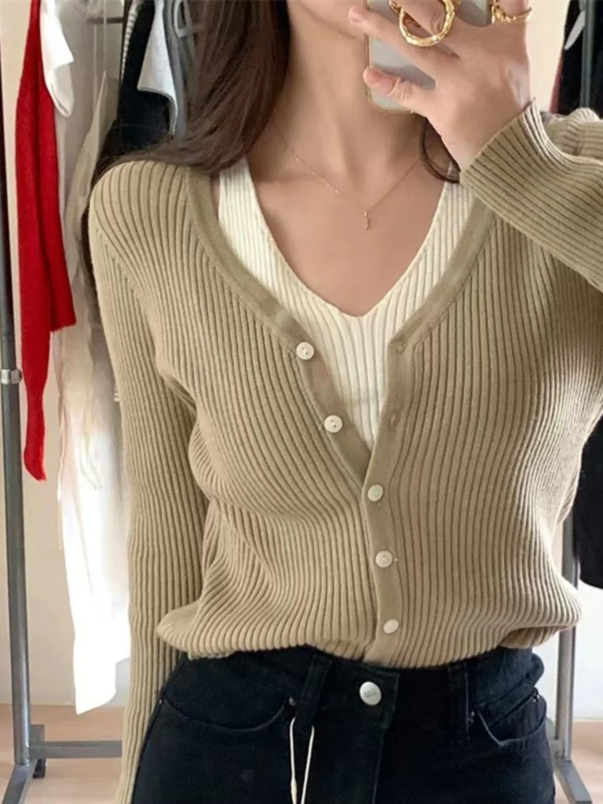 

Chic ort V-Ne Knitted Open Cardigan Women's Faion Slimming Base irt Soft Two-Piece Sle Korean Version Commute Wind