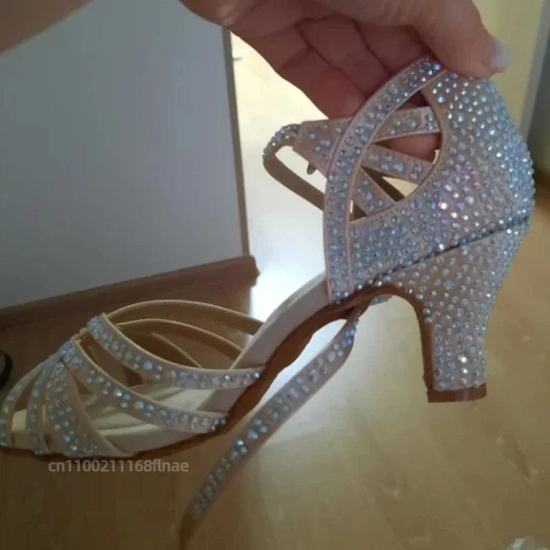 Damen Lateinamerikanische Tanzschuhe, Neue Weichsohlen-Schuhe mit Diamantbesatz für Auftritte und Übungen – Detail 5