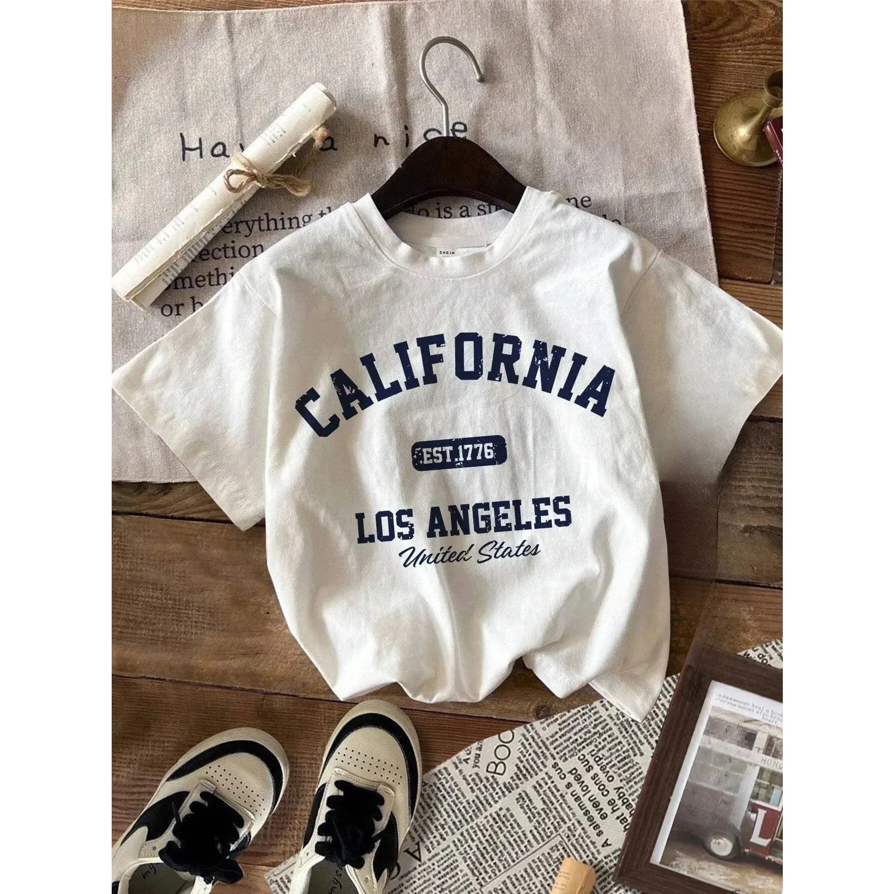 T-shirt femme Californie vintage Los Angeles streetwear Y2K
