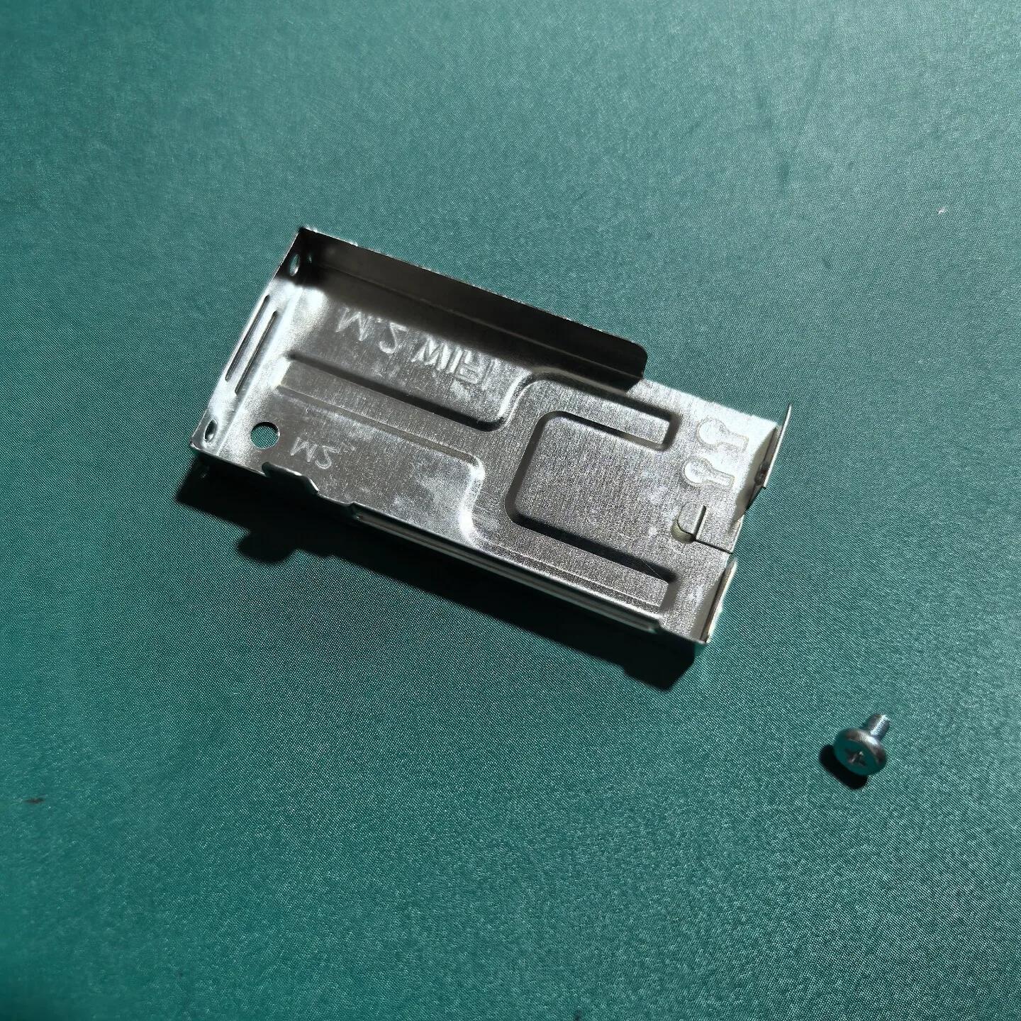 Brand New for Dell Precision T3260 CFF M.2 Wifi Card EMI Metal Shield Cover PN9KT Wireless Network Shield Bracket