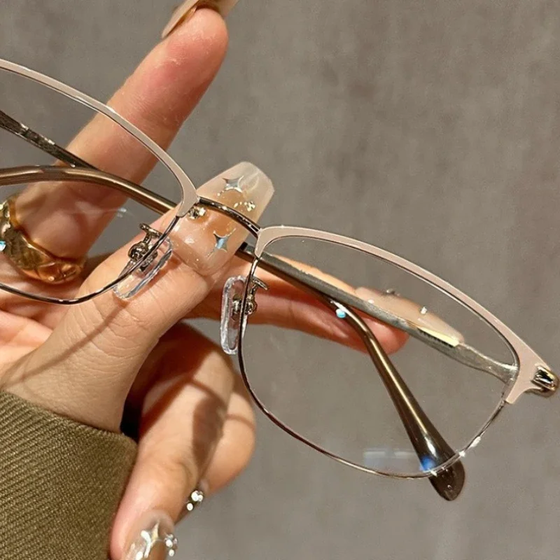 Ultraleichte und modische Anti-Ermüdungs-Lesebrille, Lesebrille mit Metallrahmen, Anti-Blaulicht-Brille – Detail 5