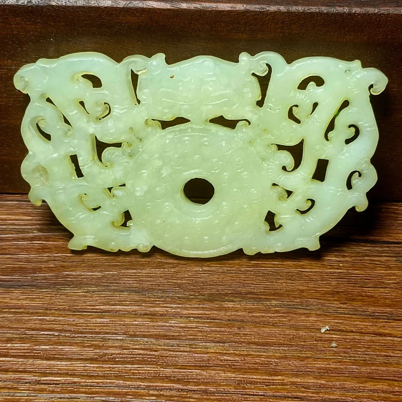

Natural Stone Vintage Craft Xiu Jade Vintage Hollow Double Dragon Peace Buckle Jade Pendant Waist Pendant Hanging Ornament