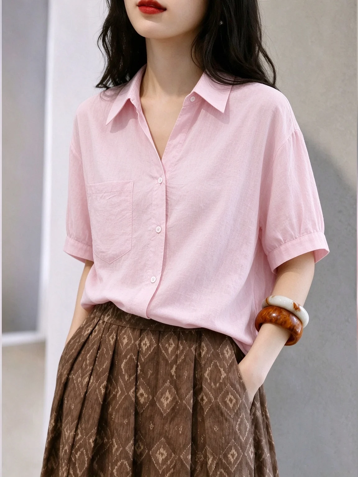 Summer 2026 Single-Button  Neck Shirt Korean Style Elegant Age-Defying Silk Top Trendy Design Sense Commute Wind Straight...