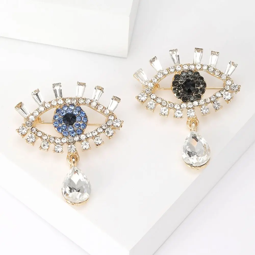 Mini Decoration Devil Eye Brooch Pin Hollow Out Vintage Rhinestone Eye Brooches Crystal Pendant Banquet Clothes Pin Gifts