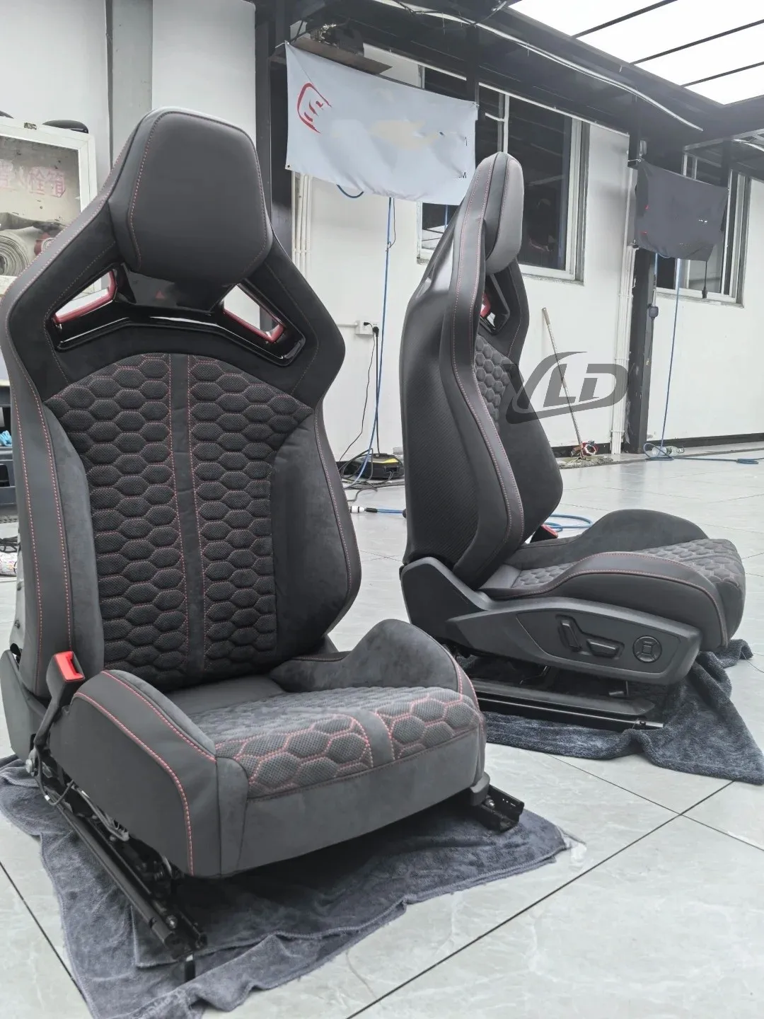 

Original Seats Fit For Audi A3 A4 A5 A6 A7 A8 S3 S4 S5 S6 S7 S8 Q3 Q5 Q7 Q8 SQ7 SQ8 RSQ5 RSQ7 RSQ8 RS3 RS4 RS5 RS6 RS7 R8 TT