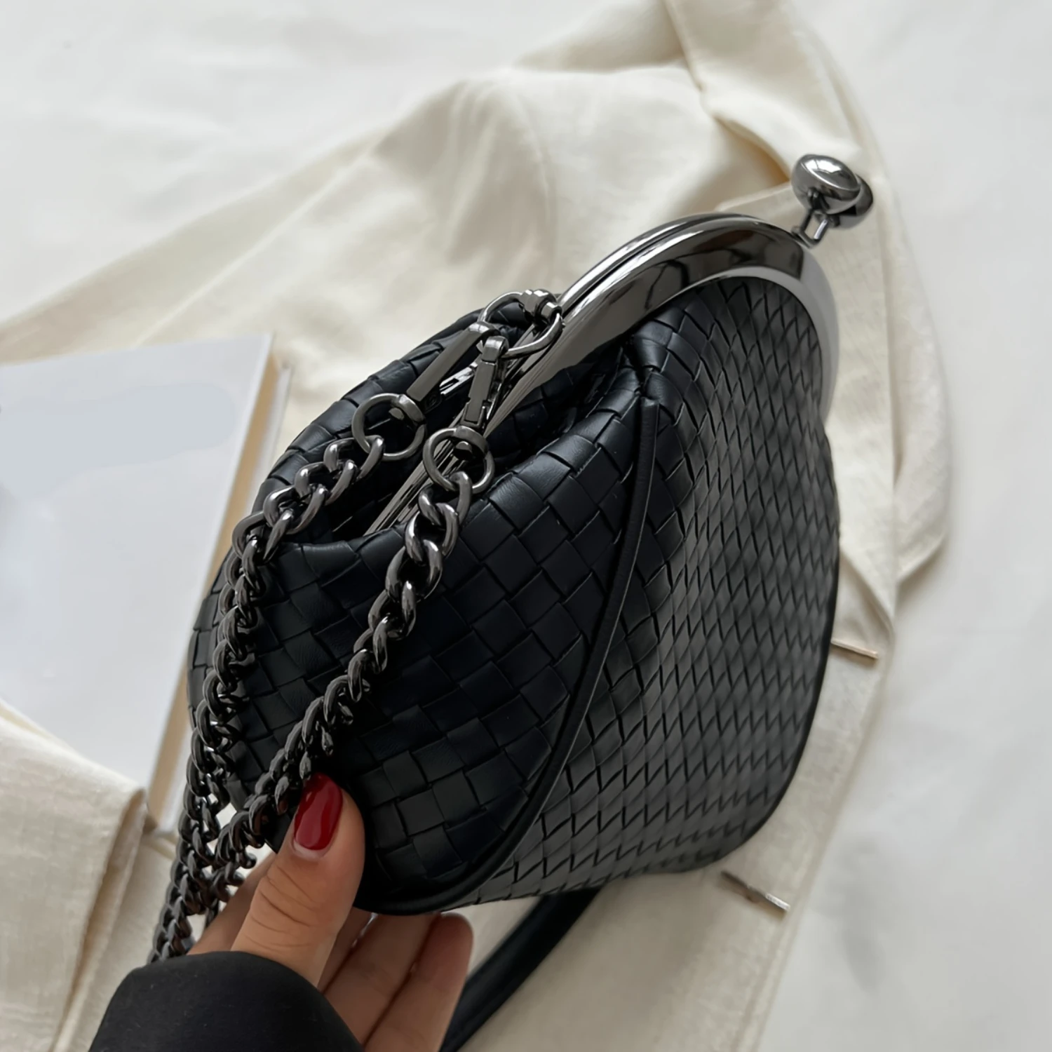 Fashion PU Leather Braided Chain Crossbody Bag, Vintage Kiss-Lock Shell Shaped Evening Clutch, Gothic Punk Y2k Designer Shoulder