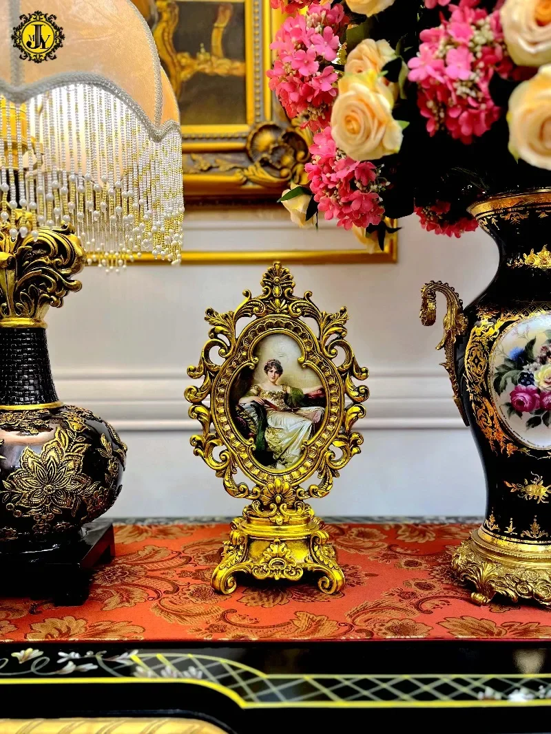 Extremely handmade, French villa medieval exquisite ornaments entrance desktop American European retro high-end decorations