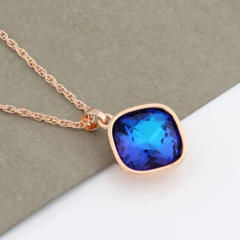 2022 Trend New Square Pendant For Women Crystal Rose Gold Color Wedding Party pendenti semplici gioielli di qualità di lusso