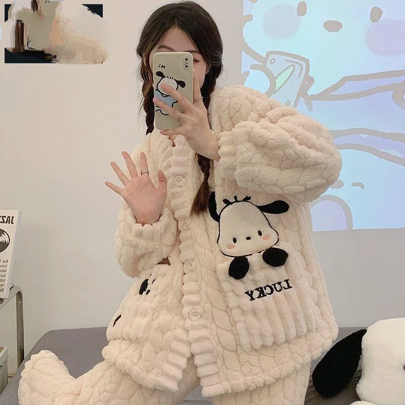 

Пижамы Sanrio Pochacco из кораллового флиса и фланели для женщин, домашняя одежда, теплая, утолщенная, на флисовой подкладке, новый стиль, осень-зима 2026, новинка
