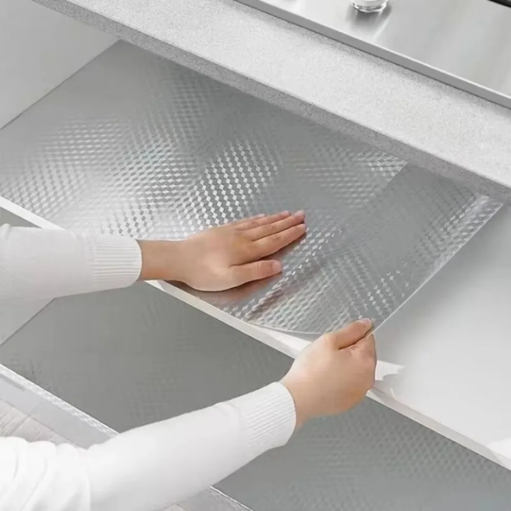 Oil-proof Wall Stickers Waterproof Self Adhesive Aluminum Foil Paper Stove Cabinet High Temperature Resistant
