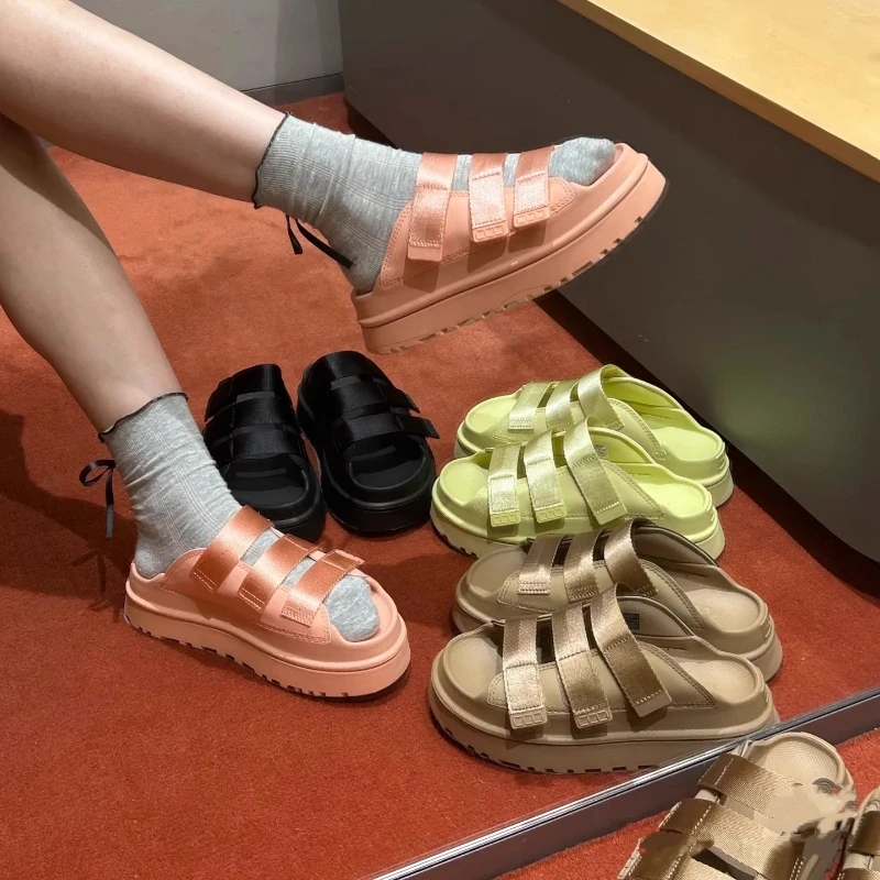 

Высококачественные женские шлепанцы на толстой подошве с открытым носком, водонепроницаемая платформа, модные, универсальные, удобные и противоскользящие.