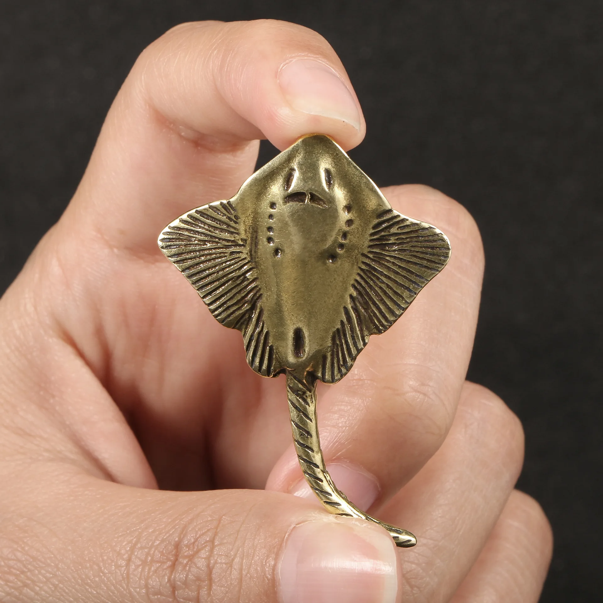 Manta Rays Devil Fish Desk Decoration Marine Organisms Metal Figures Copper Handicrafts Collectibles Tea Pet Ornaments Souvenir