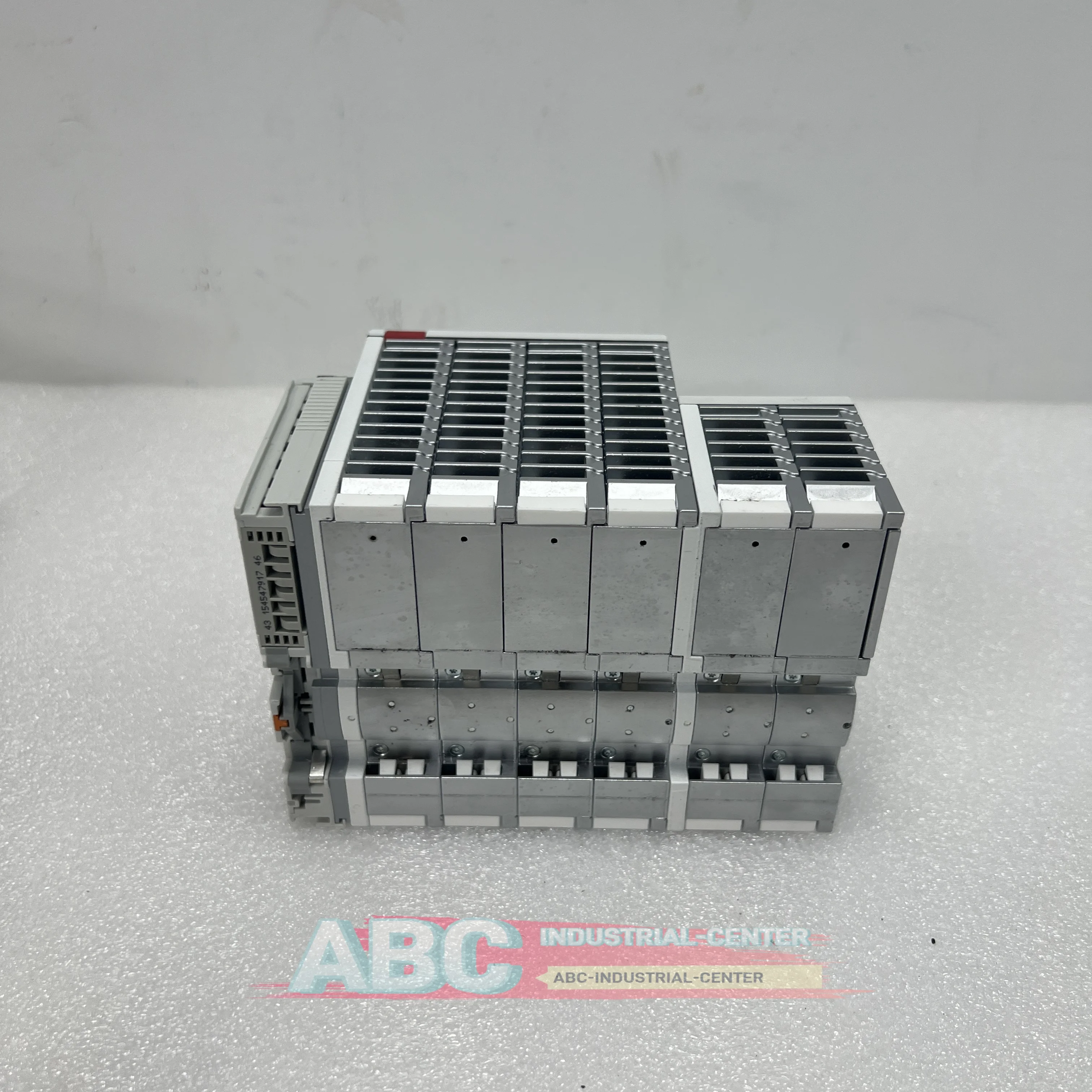

CX5140-0111 новый контроллер CX5140-0135 в коробке