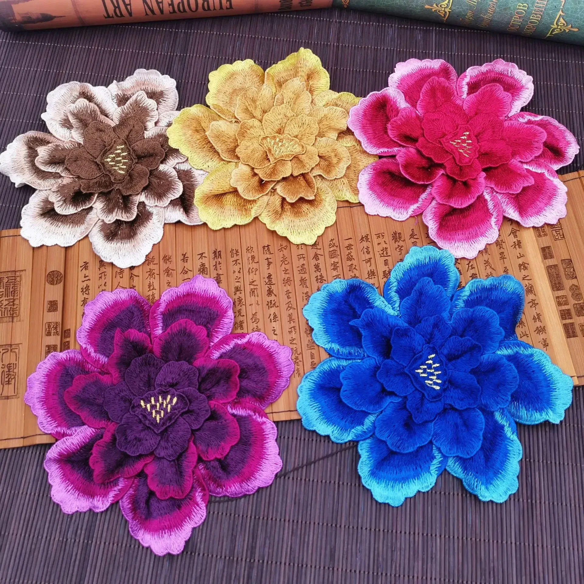 1pc Embroidered Sew on Patches for Clothes Badge Sewing Accessories Fabric Supplies