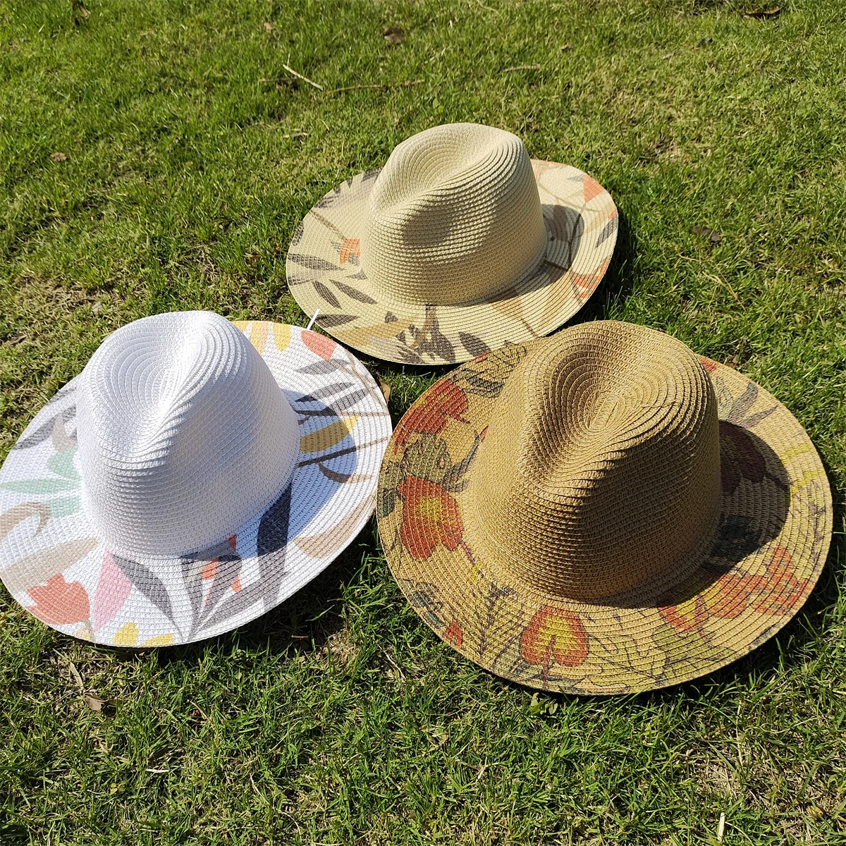 New Painted Summer Straw Hat Panama Jazz Straw Hat Men's and Women's Unisex Beach Sunscreen Sun Hat Fashionable Wide Brimmed Hat