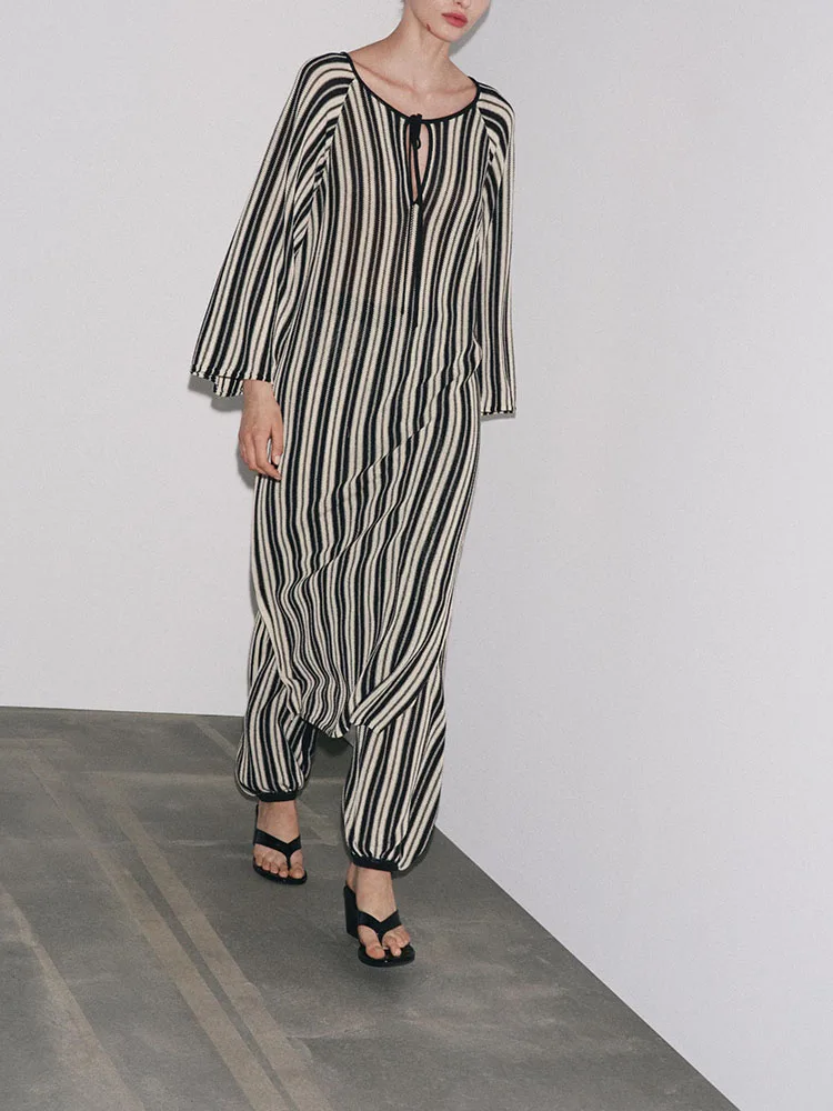 Vestido de Punto a Rayas con Cuello en V y Manga Larga, Nuevo Modelo Otoño 2025, E y con Personalidad para Mujer